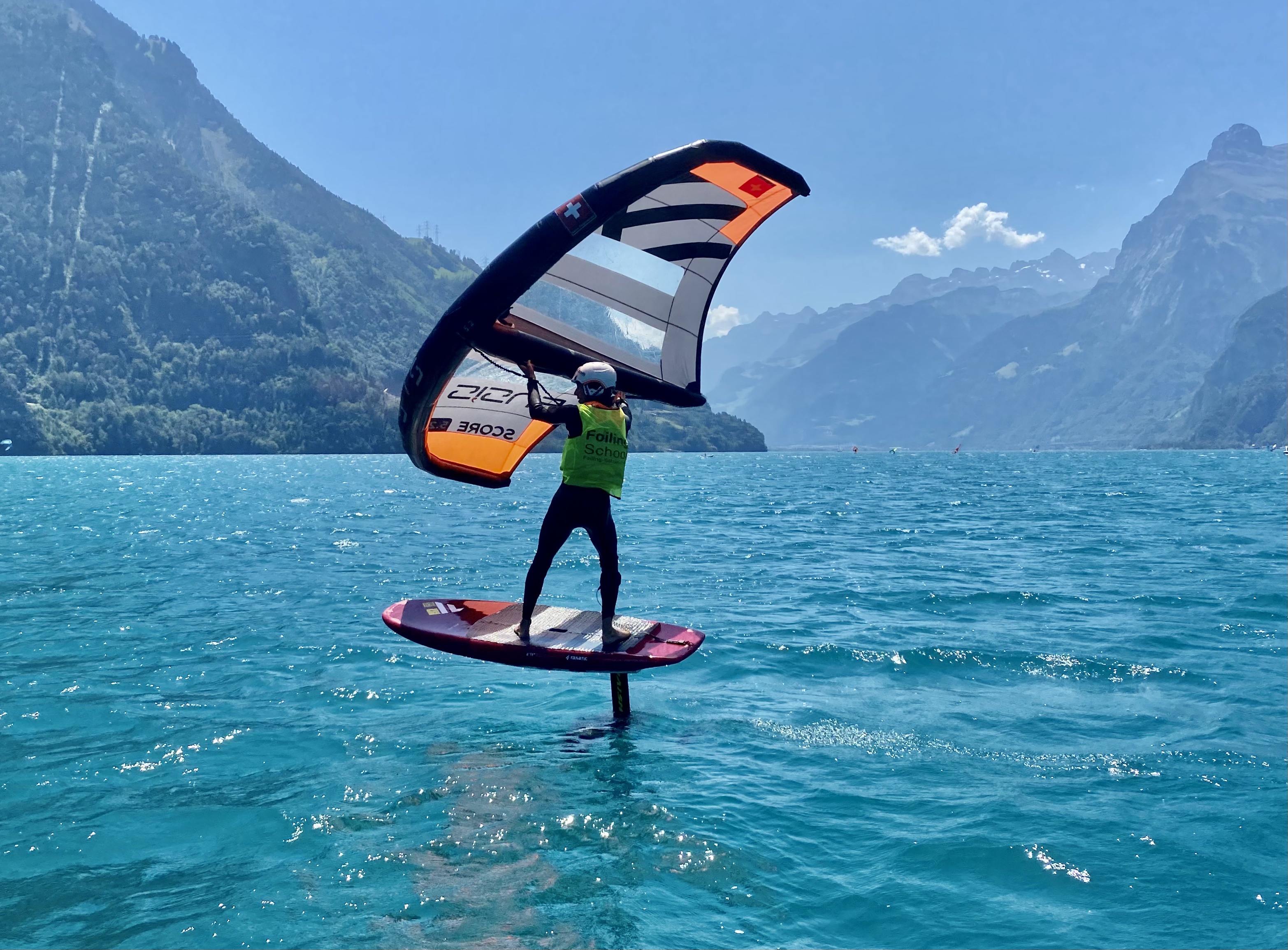 Wingfoiler auf dem Urnersee